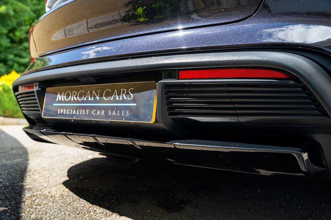 Porsche Taycan view 39