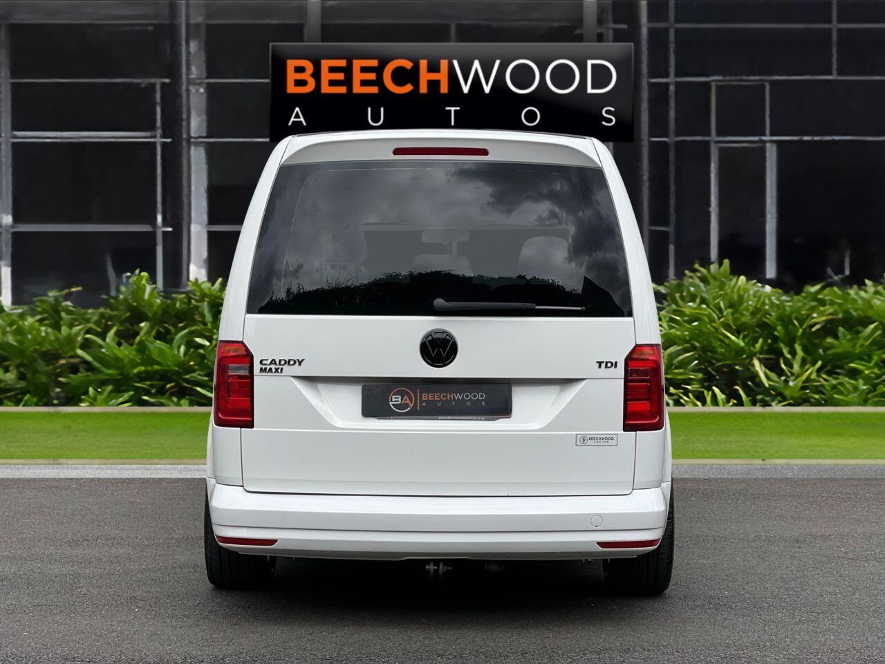 Volkswagen Caddy Maxi Life view 3