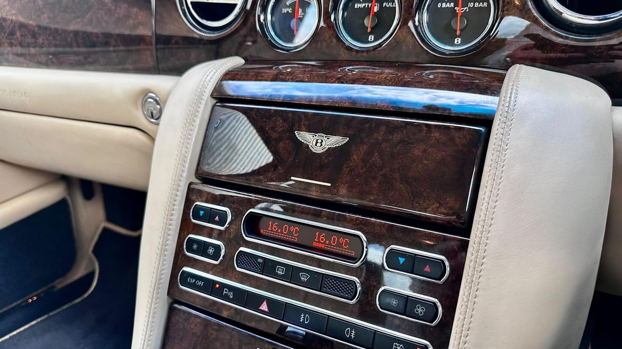 Bentley Arnage view 58