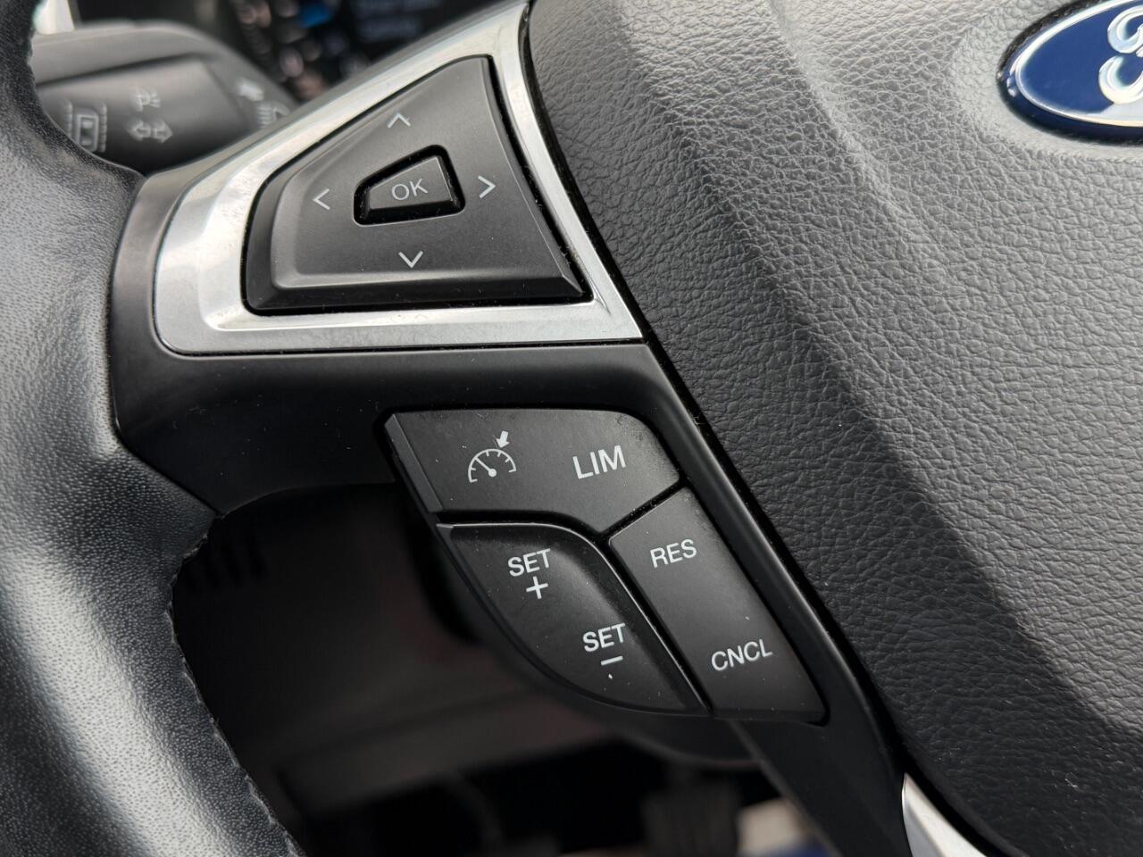 Ford Galaxy view 28