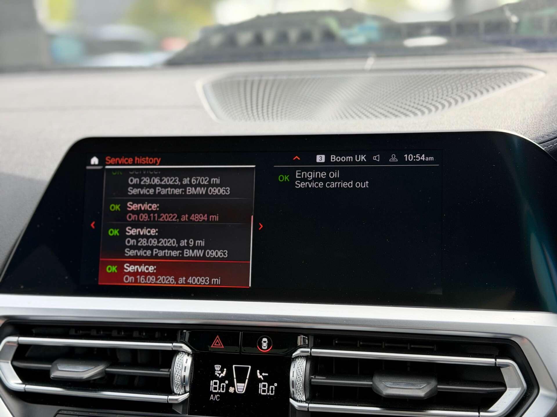 BMW 3 Series view 29