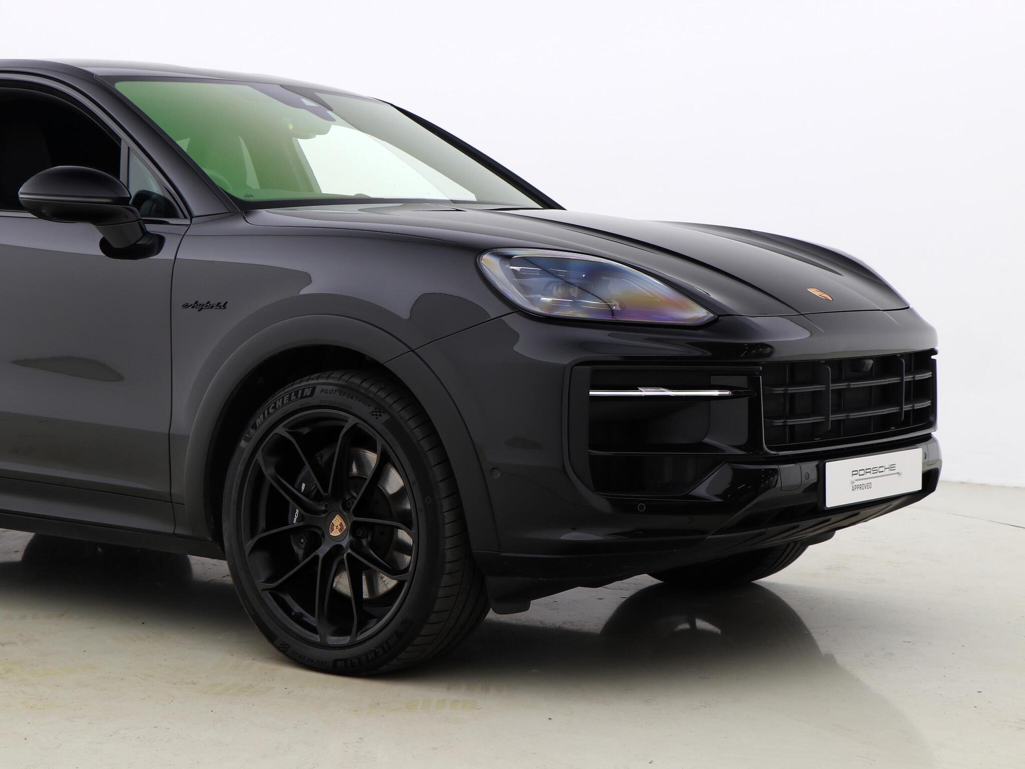 Porsche Cayenne view 10
