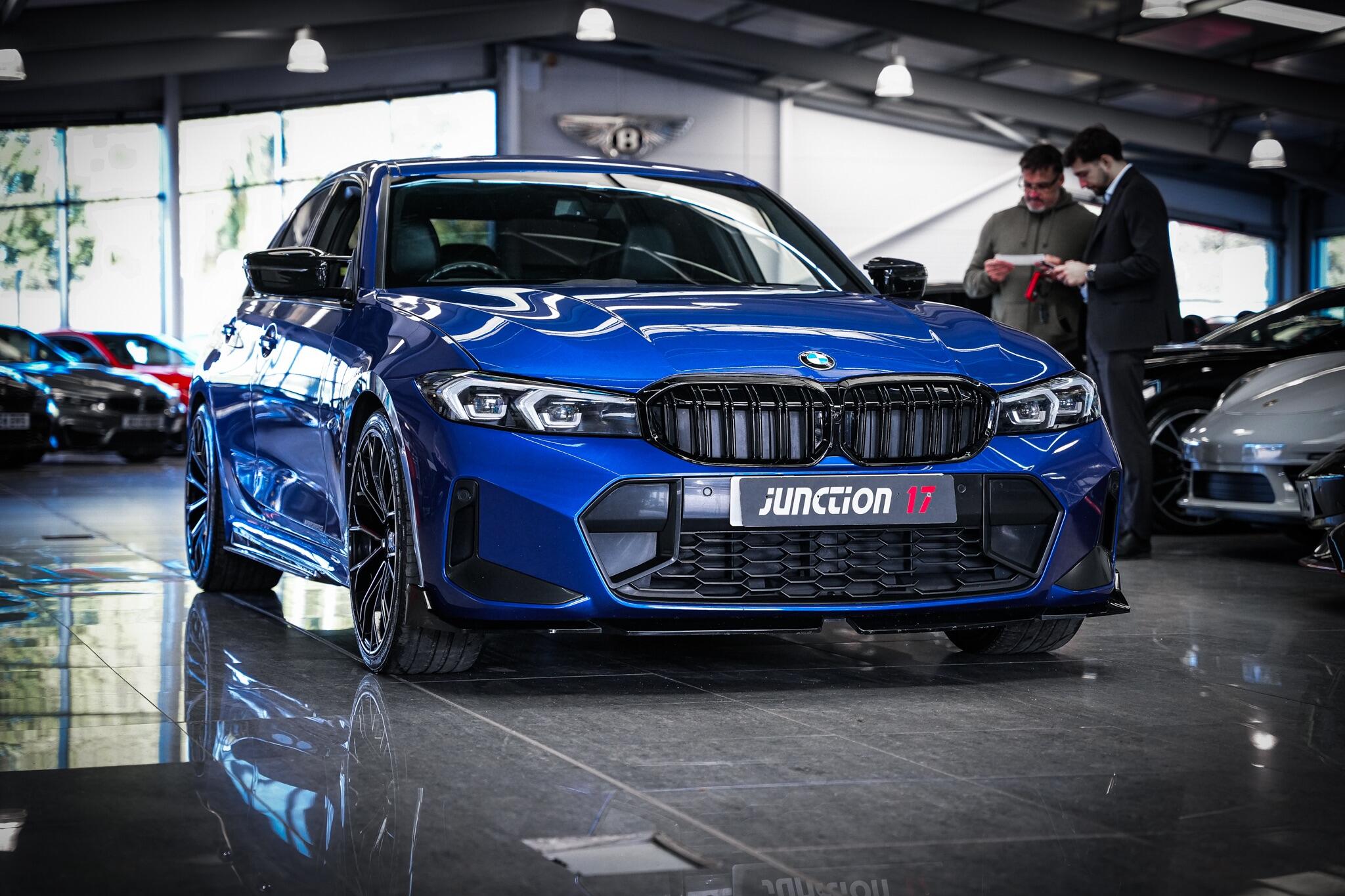 BMW 3 Series view 10