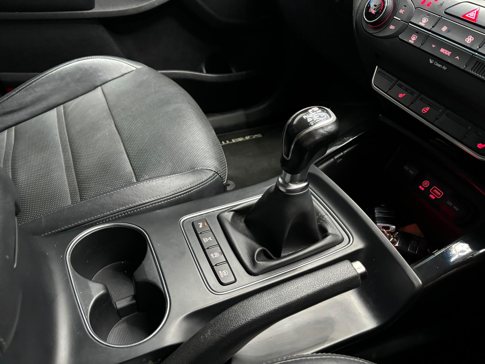 Kia Sorento view 7