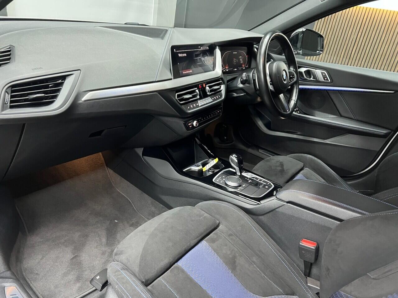 BMW 1 Series view 31