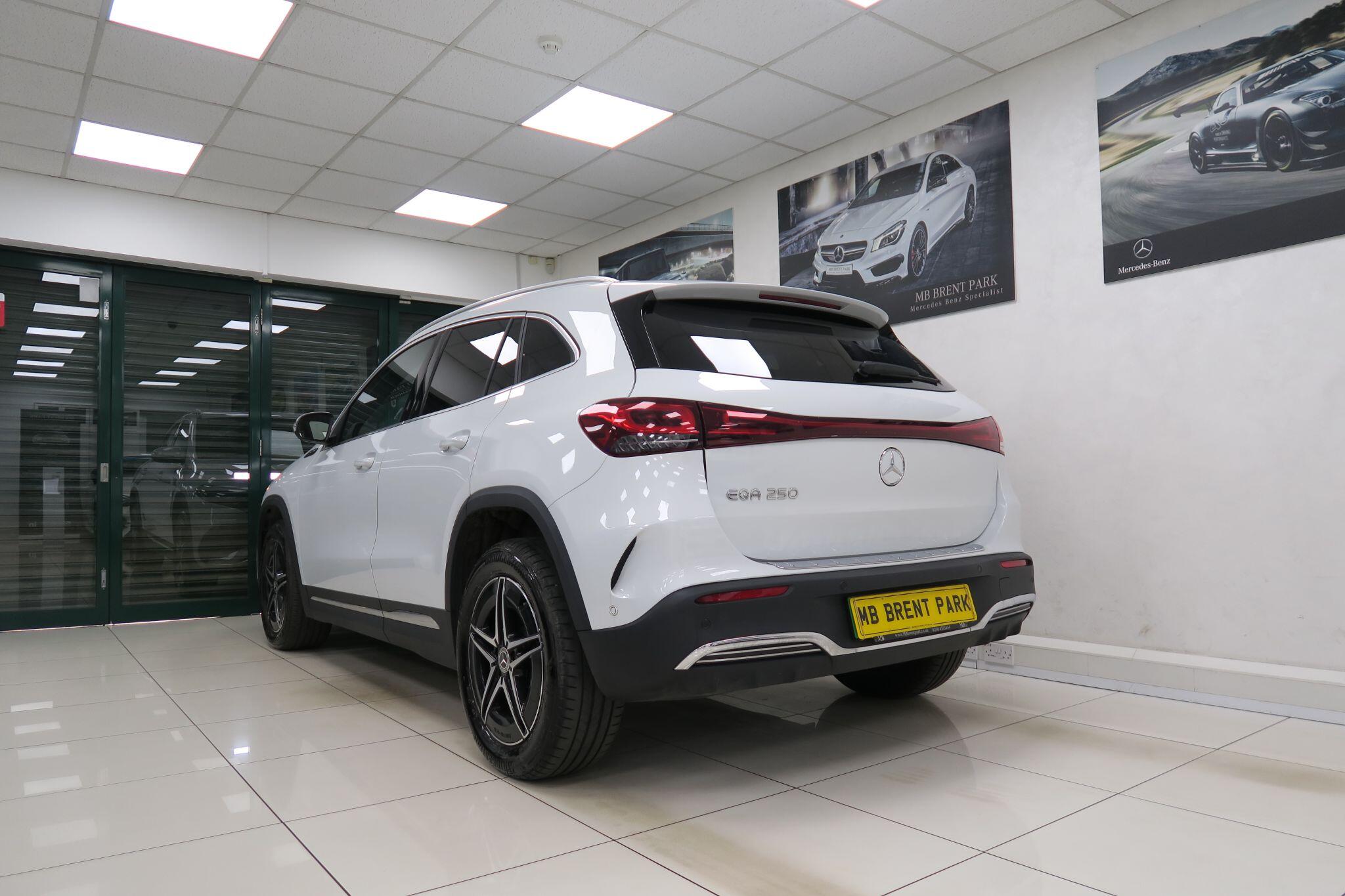 Mercedes-Benz Eqa view 5