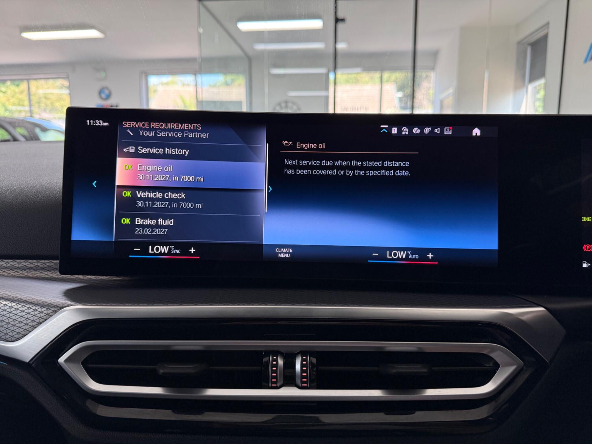 BMW 3 Series view 20
