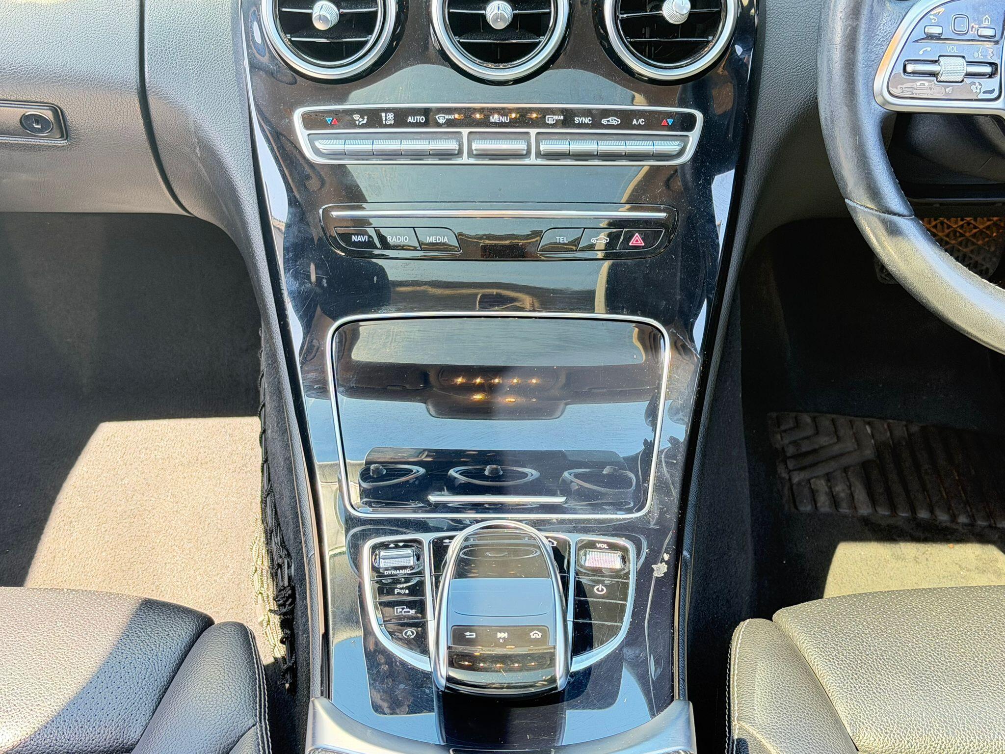 Mercedes-Benz C-Class view 22