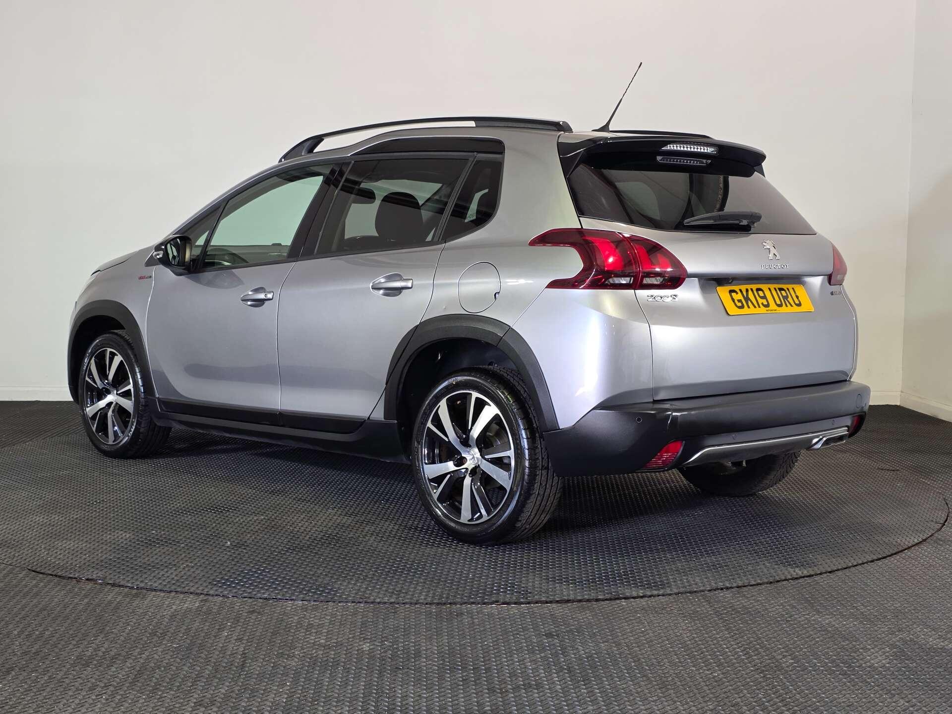 Peugeot 2008 view 5