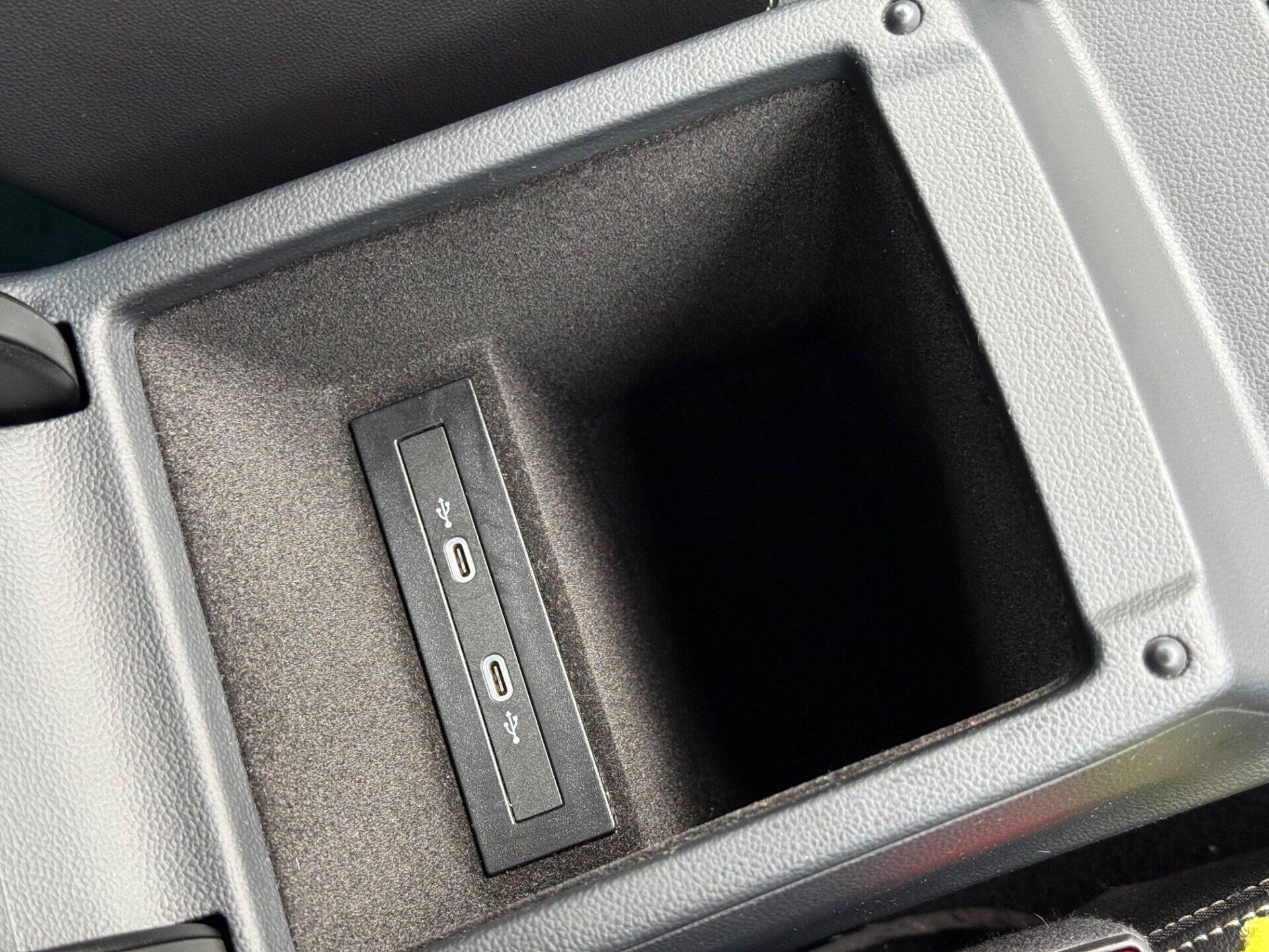 Volkswagen Passat view 41