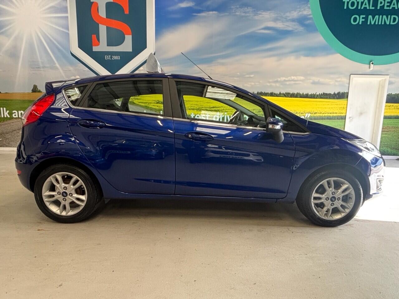 Ford Fiesta view 4