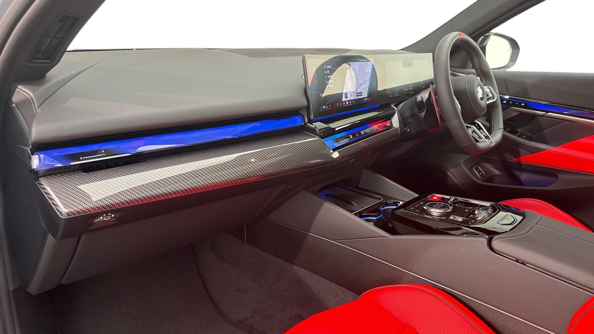 BMW M5 view 7