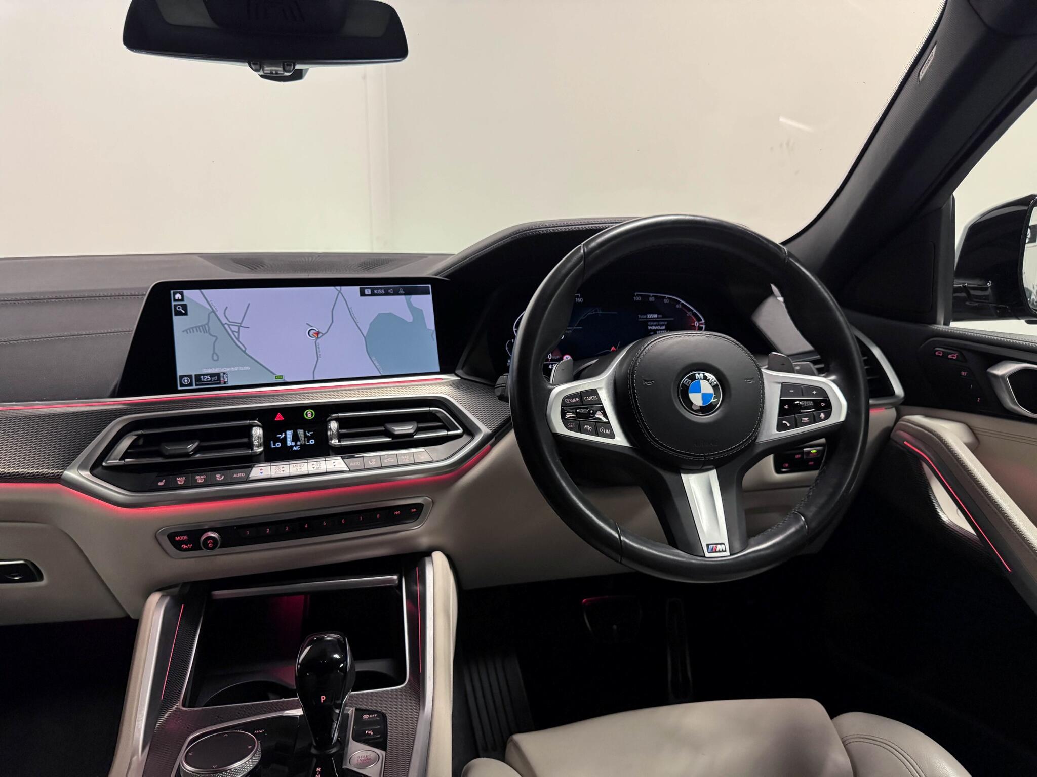 BMW X6 view 35
