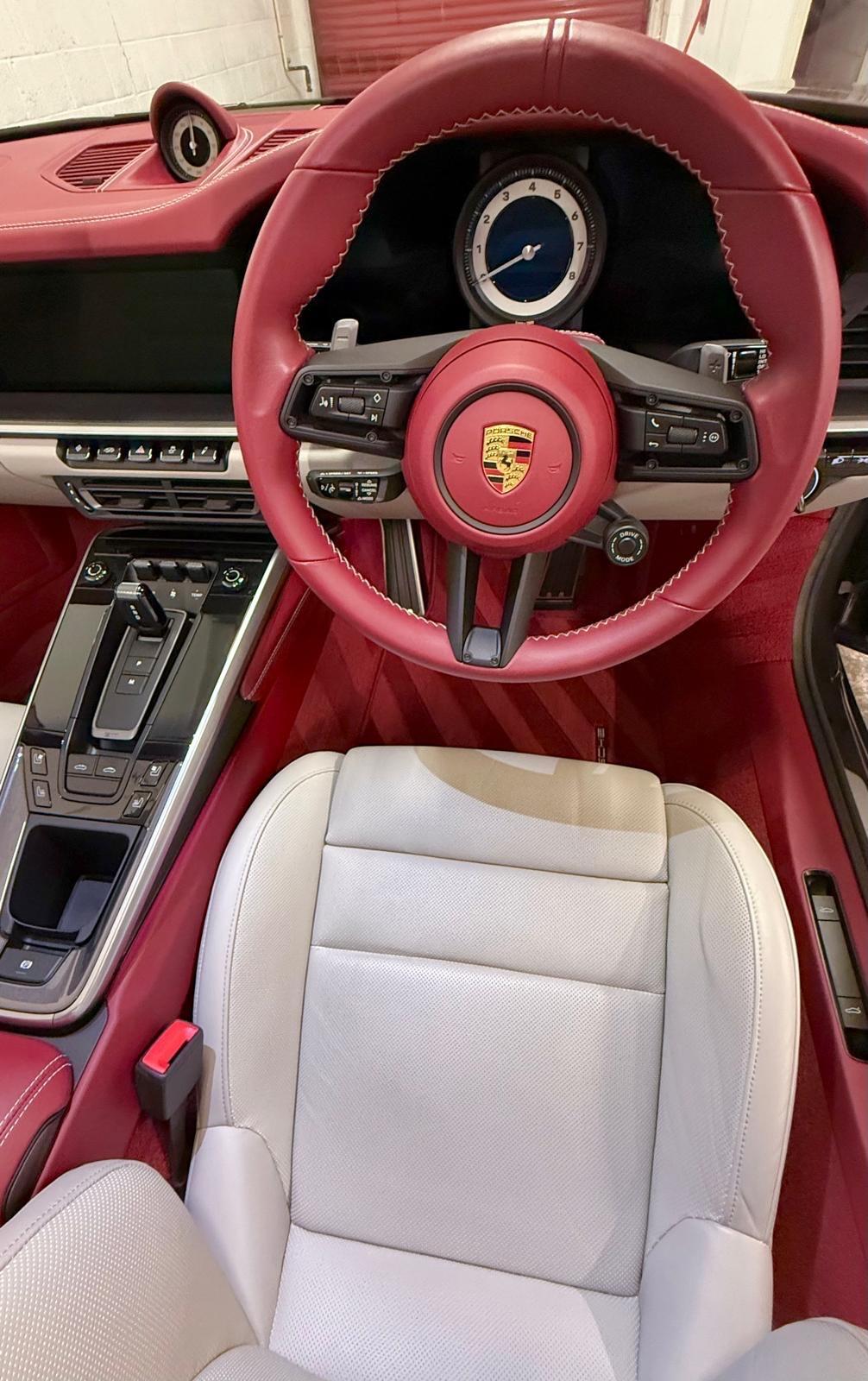 Porsche 911 view 60