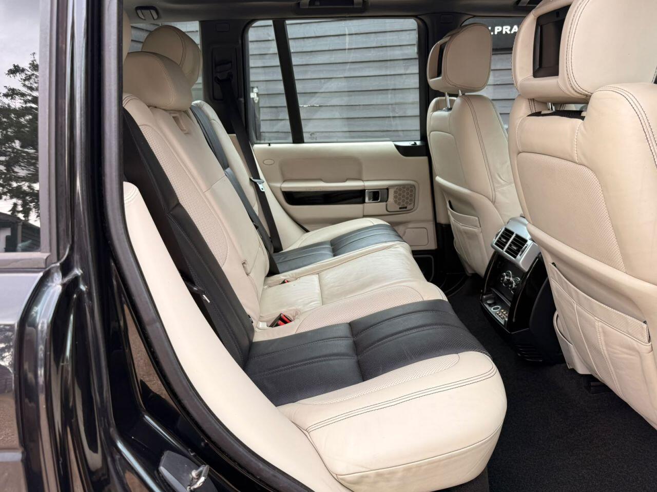 Land Rover Range Rover view 16