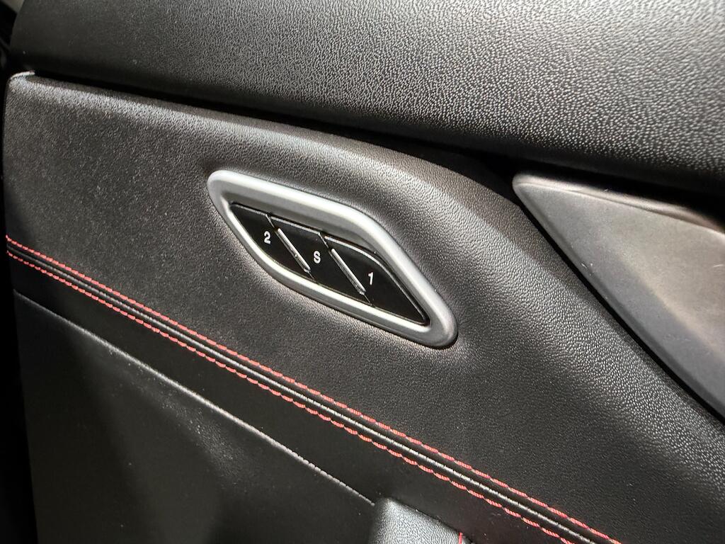 Maserati Levante view 41