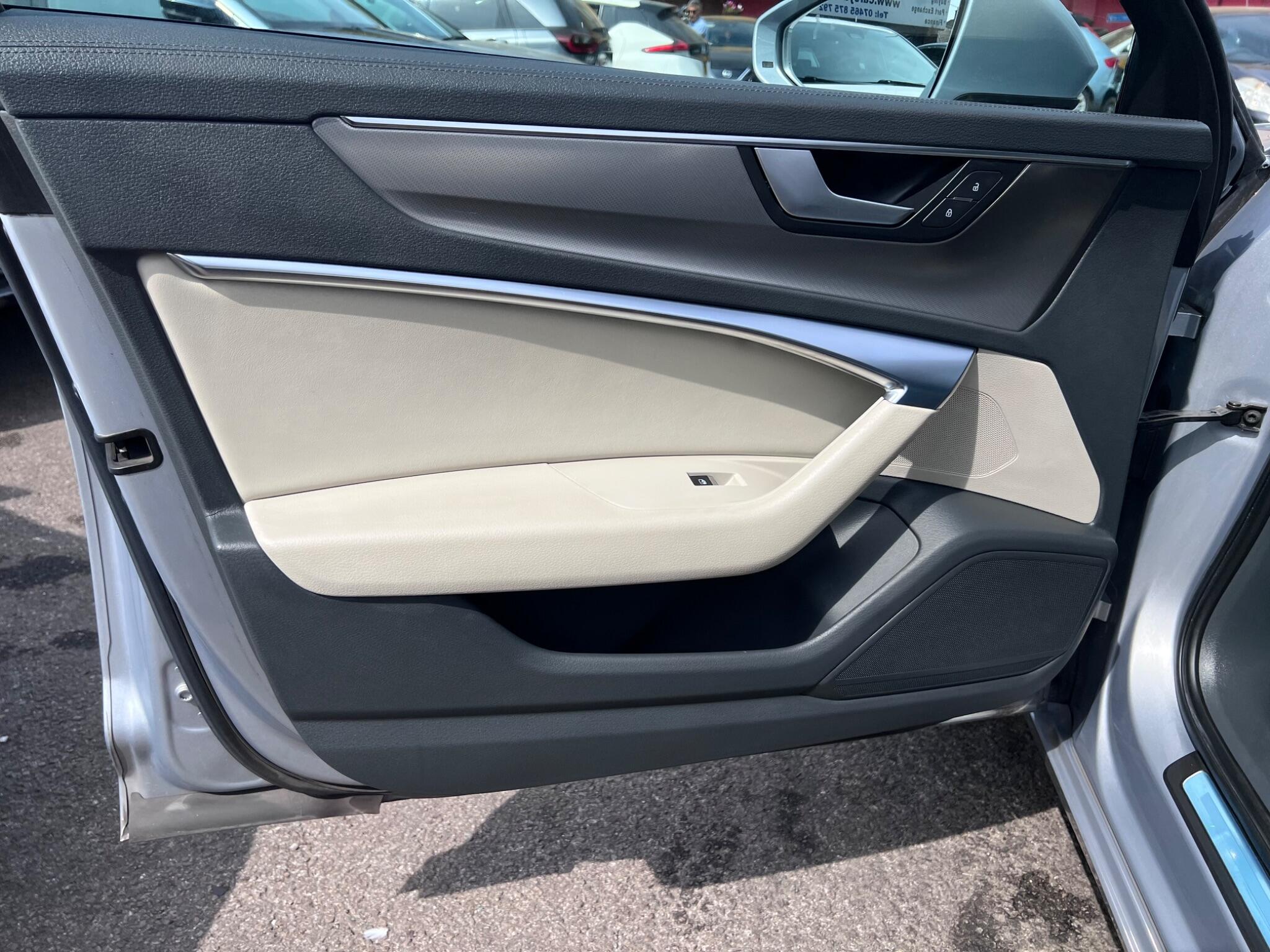 Audi A6 Saloon view 36