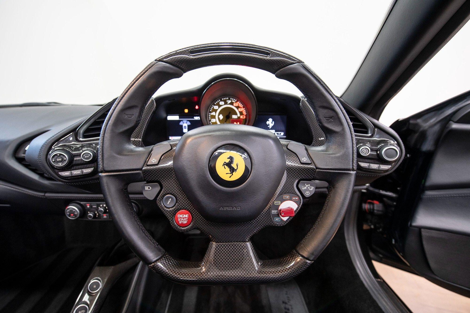 Ferrari 488 view 18