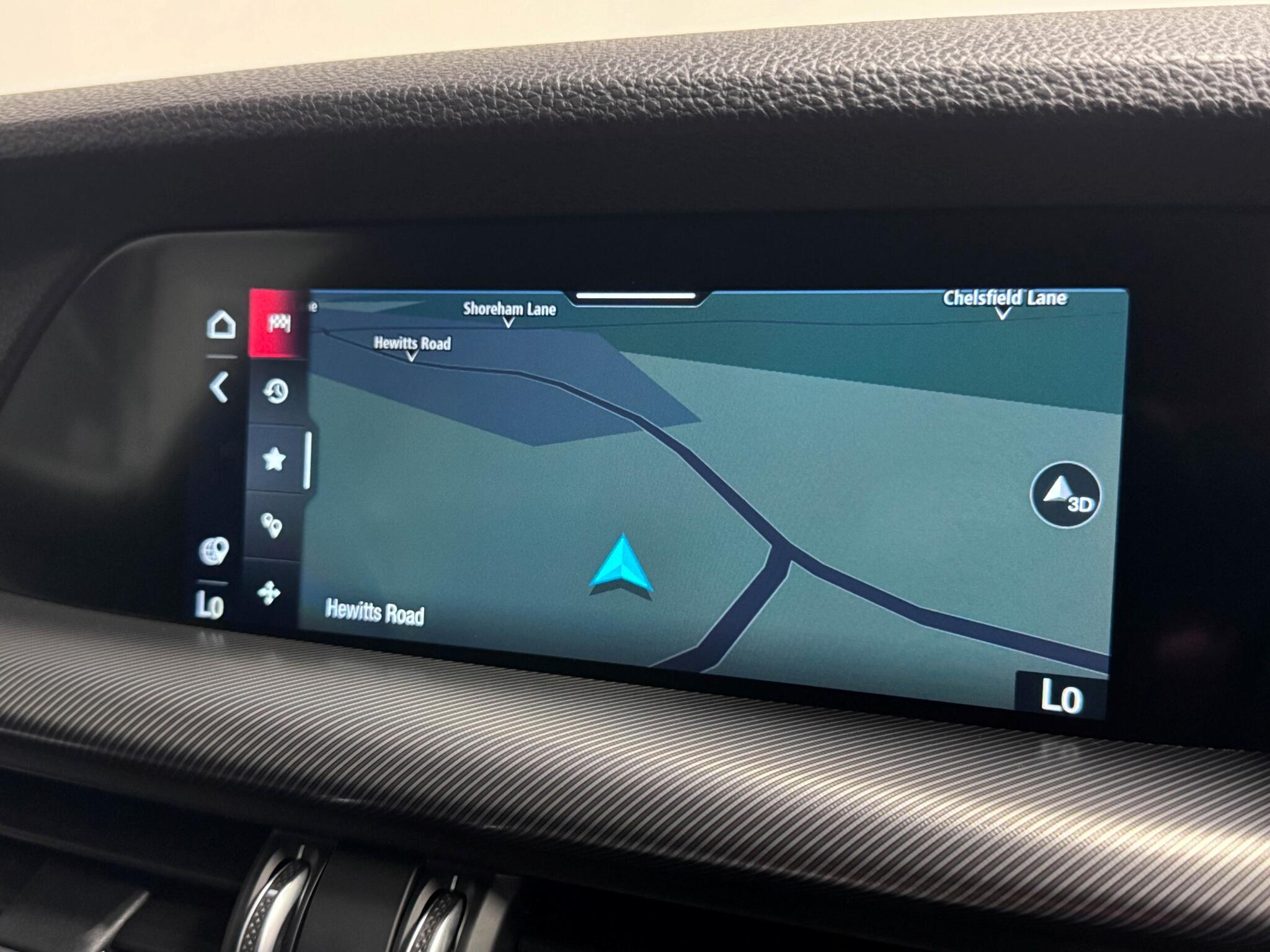 Alfa Romeo Stelvio view 19