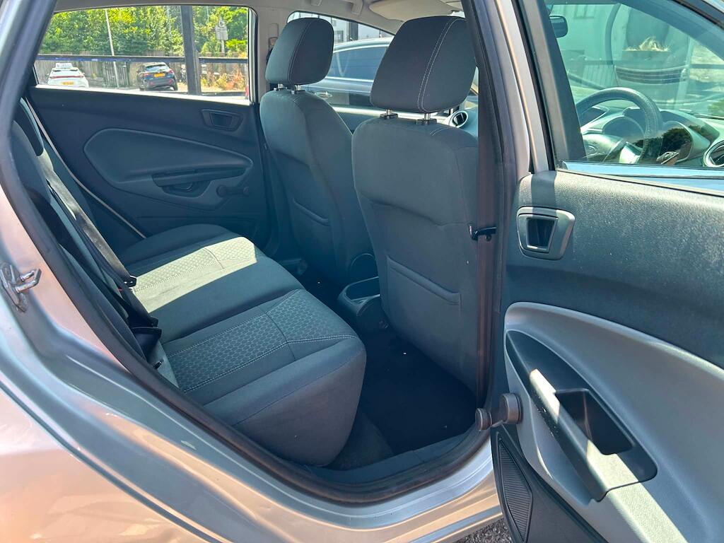 Ford Fiesta view 11