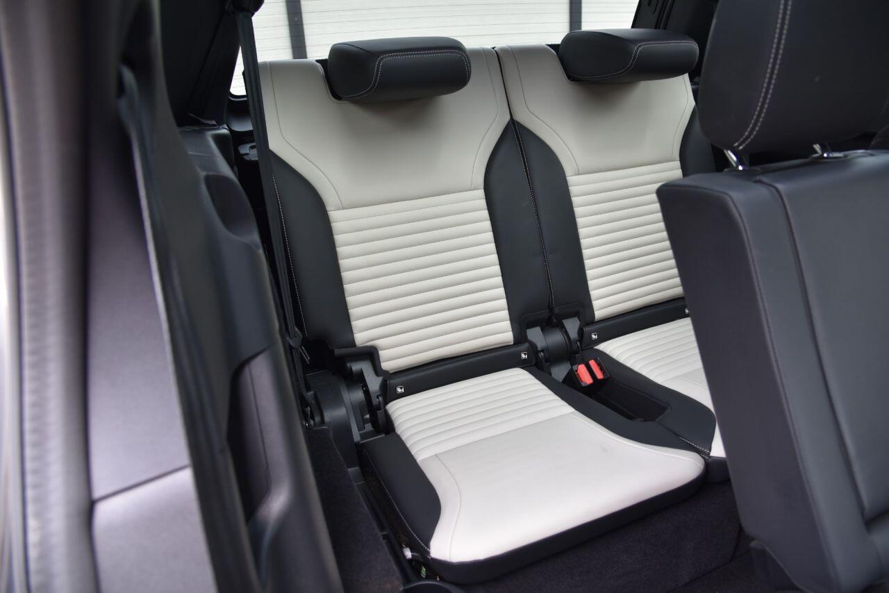 Land Rover Discovery 3 view 28