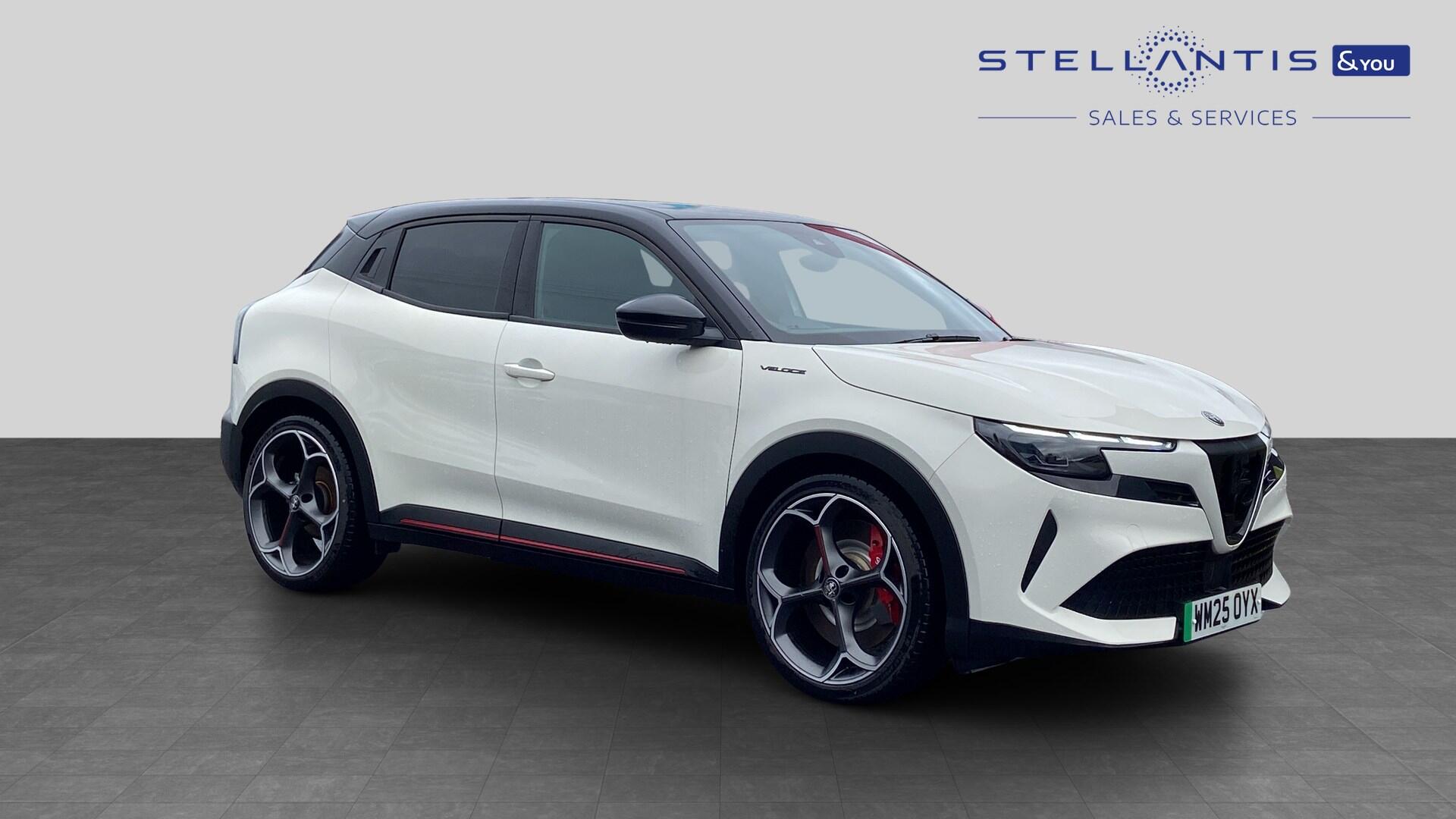 2025 Alfa Romeo Junior
