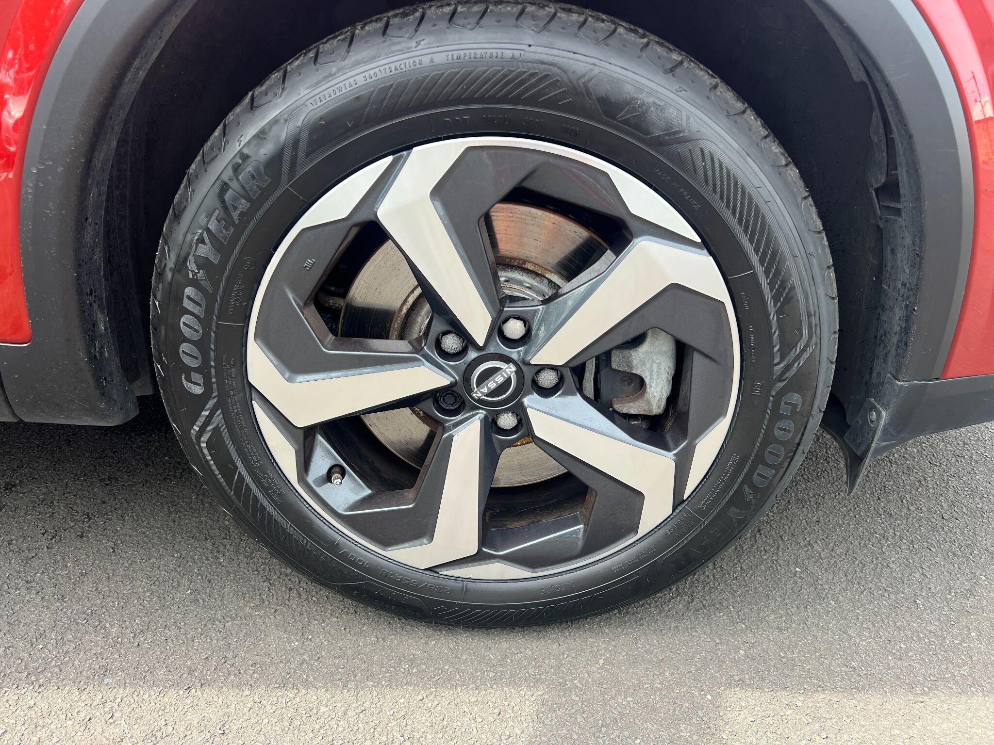 Nissan Qashqai view 25