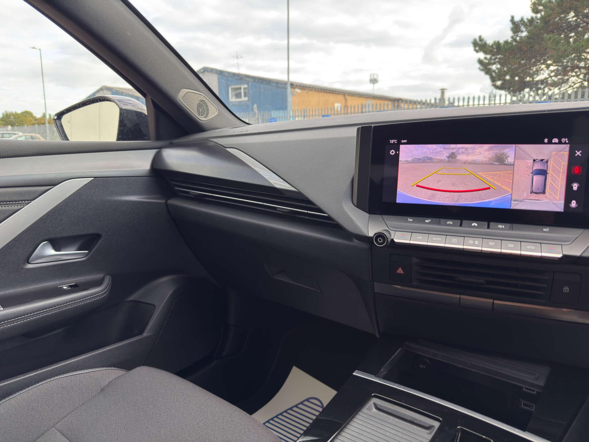 Vauxhall Astra view 52