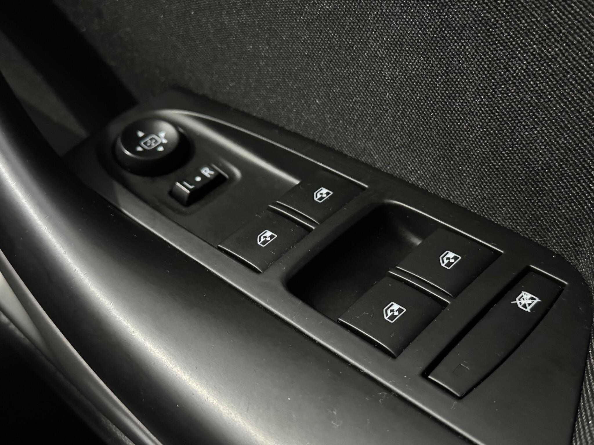Vauxhall Astra view 19
