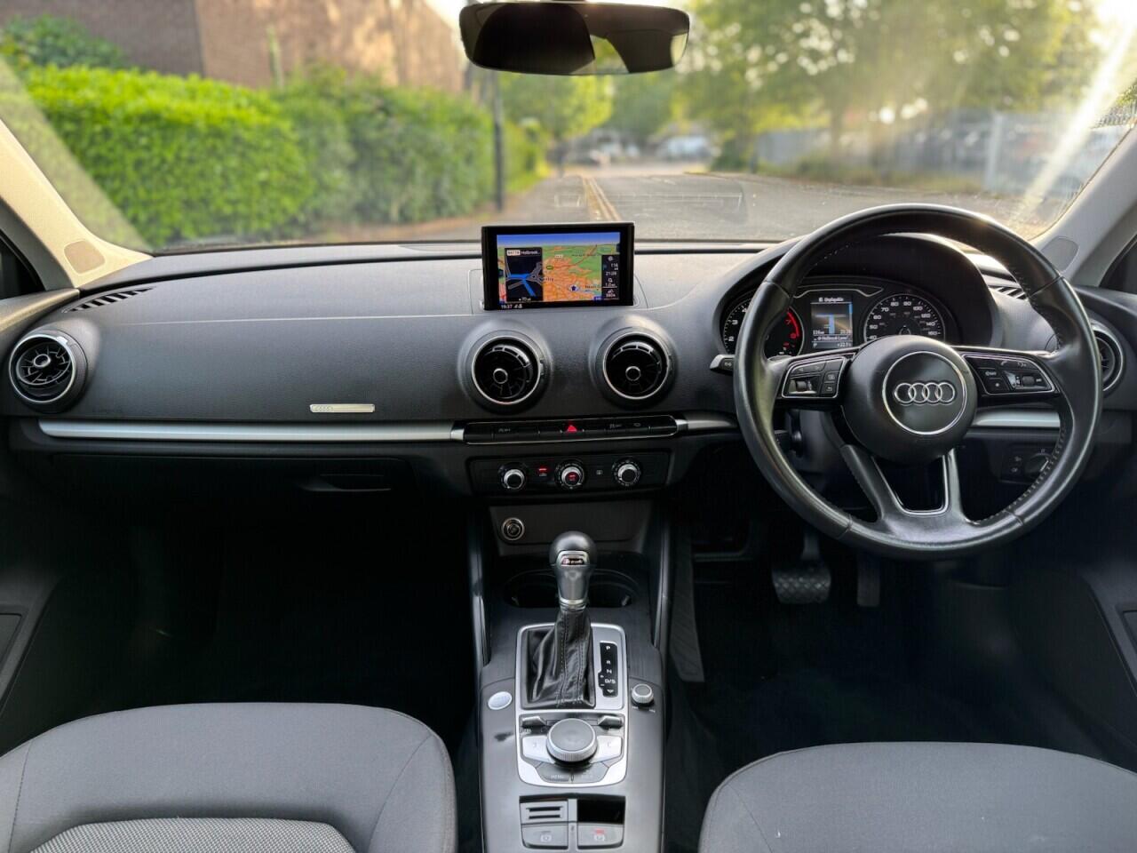 Audi A3 view 9