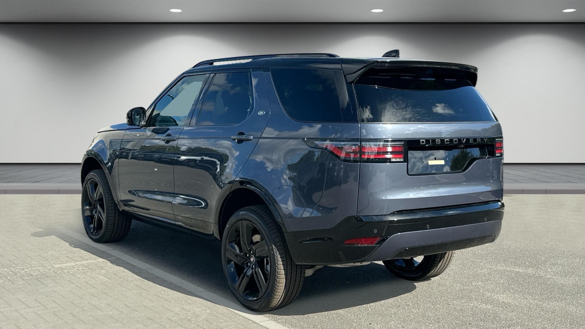 Land Rover Discovery view 5