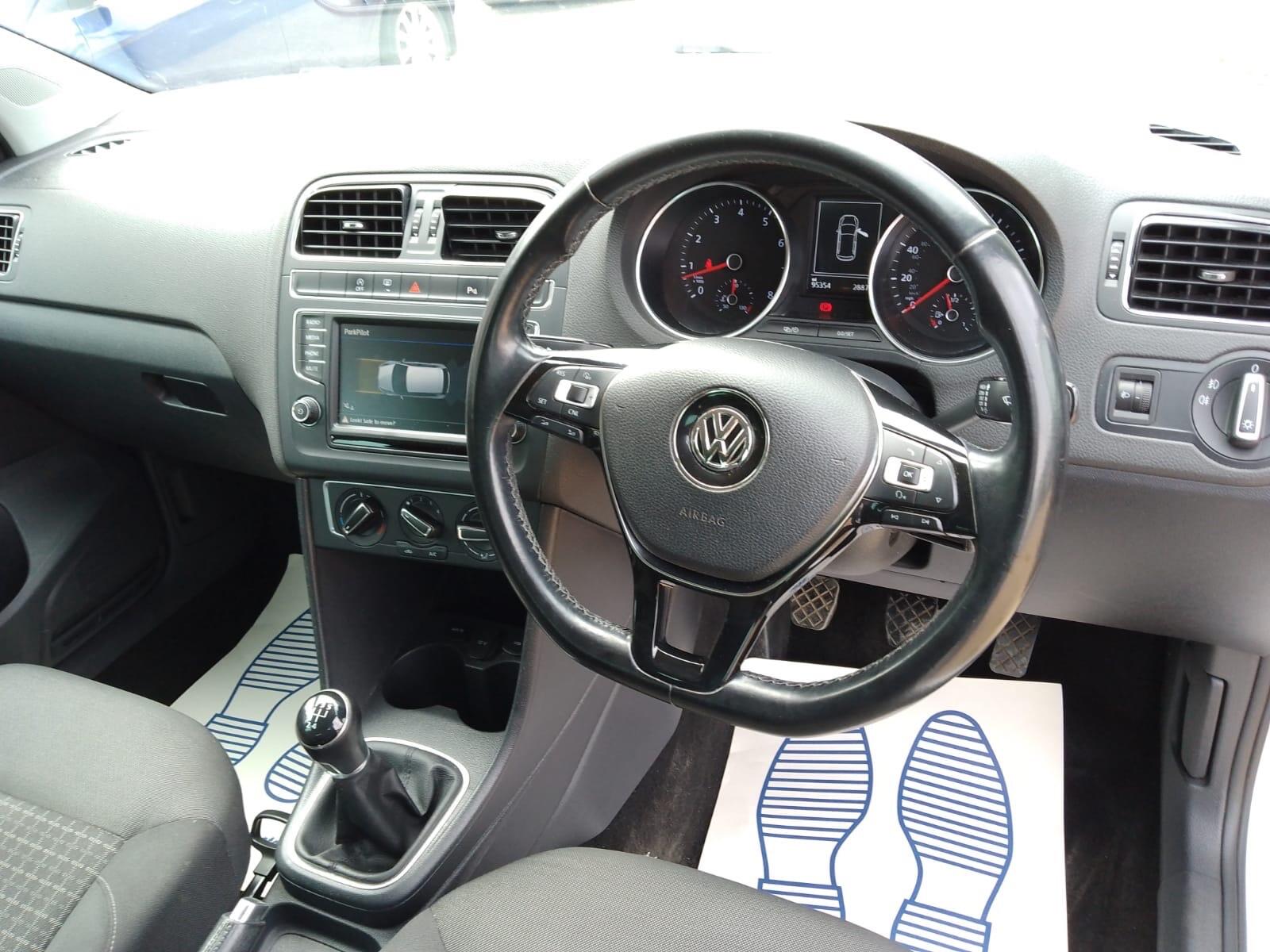 Volkswagen Polo view 45