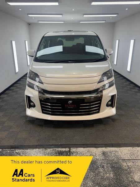 2013 Toyota Vellfire image 1