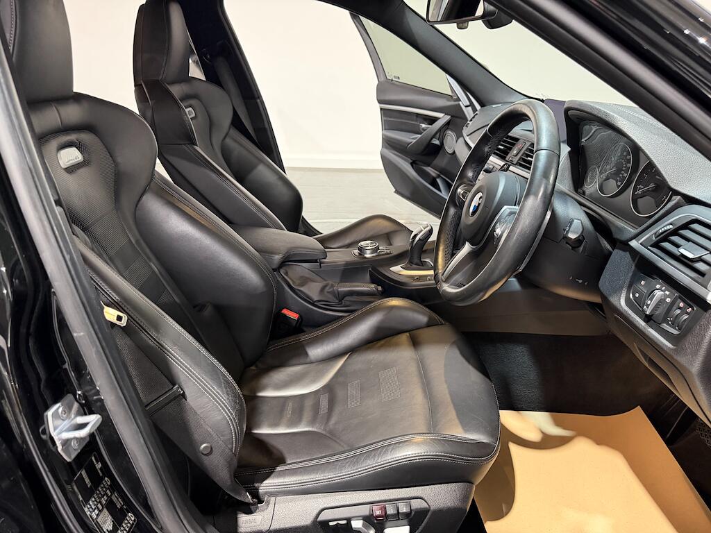 BMW 3 Series view 6