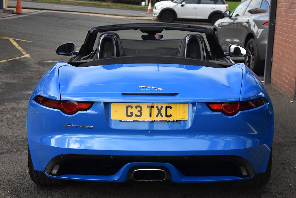 Jaguar F-Type view 8