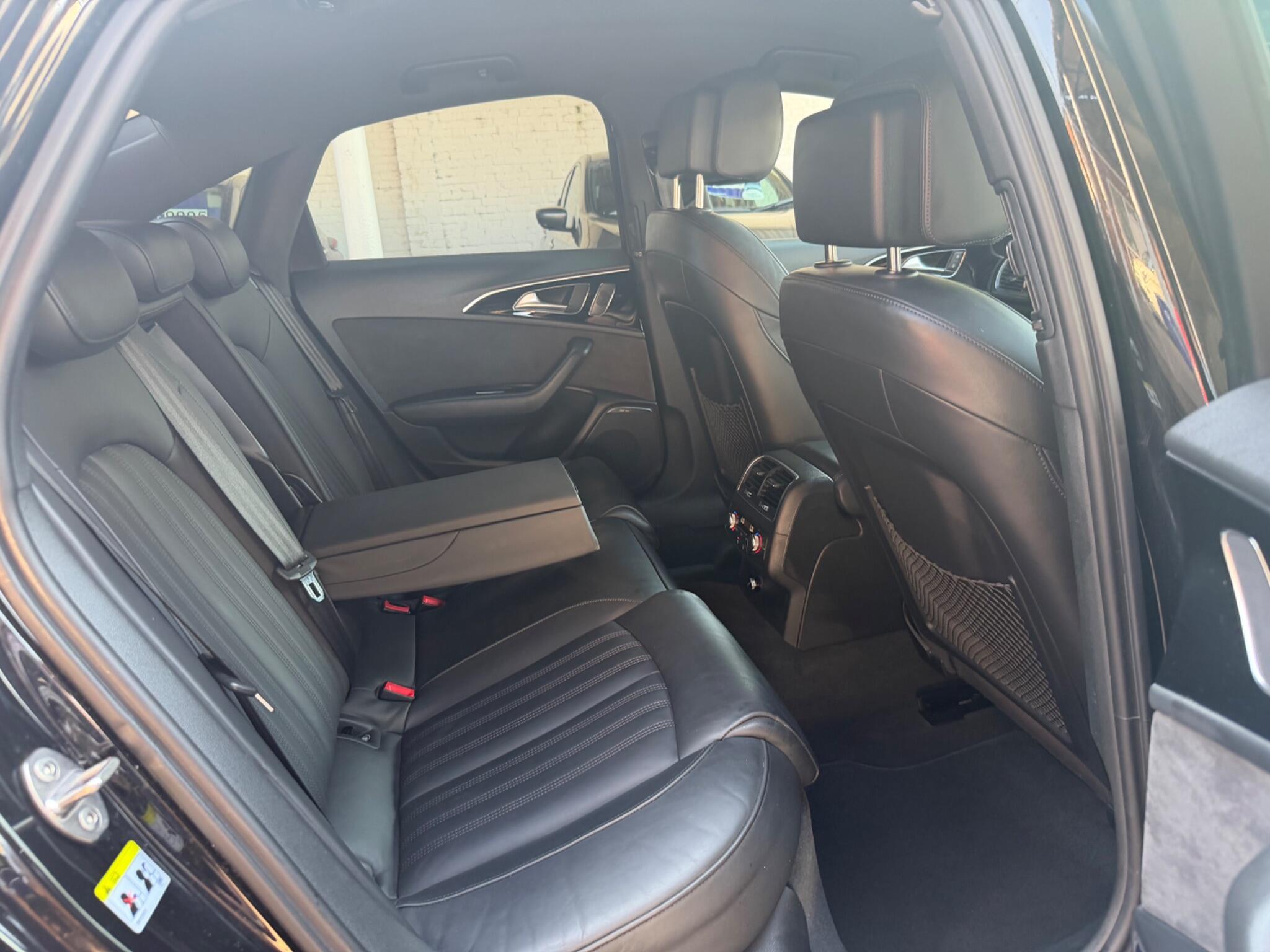 Audi A6 view 16