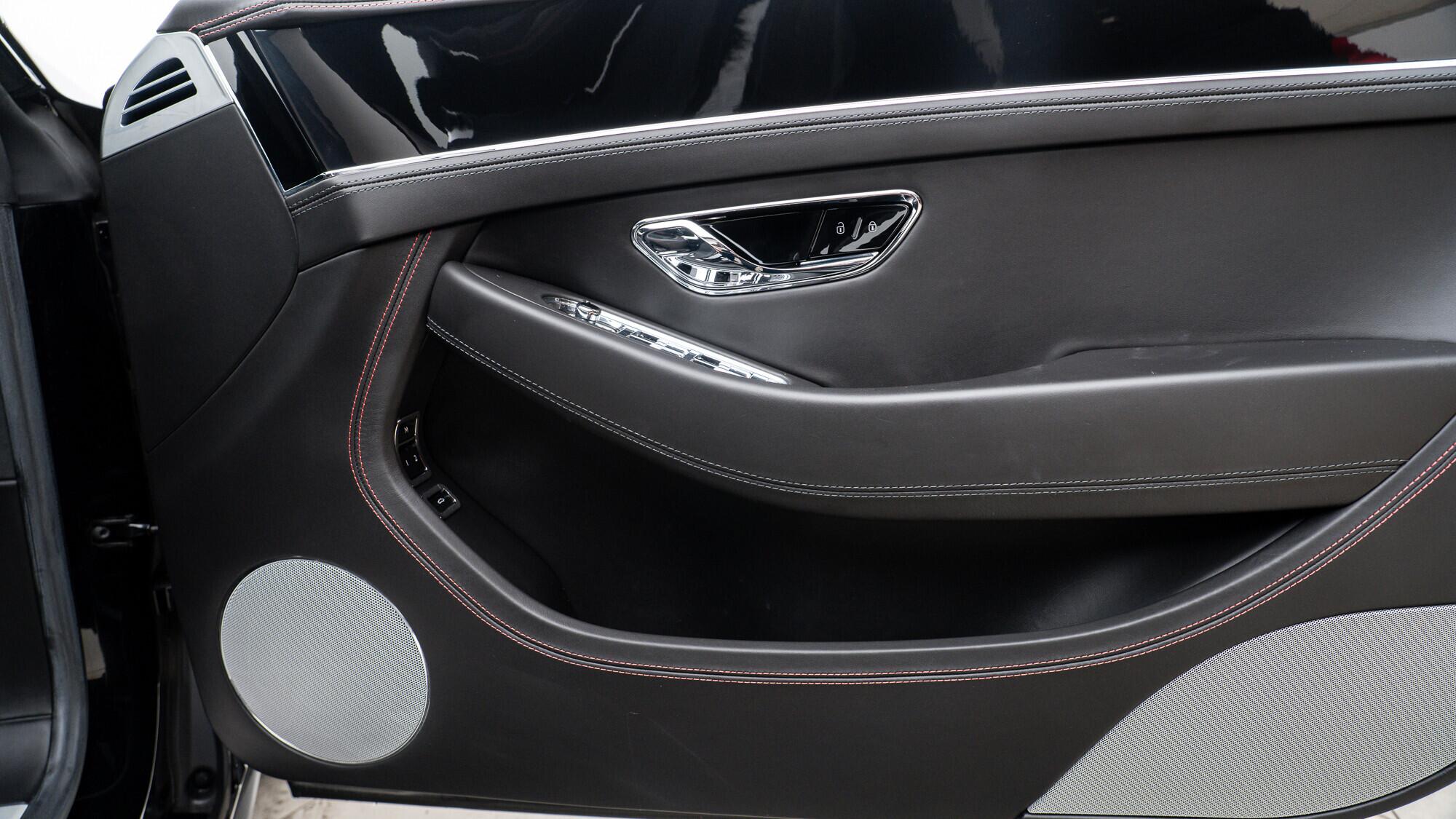 Bentley Continental view 36