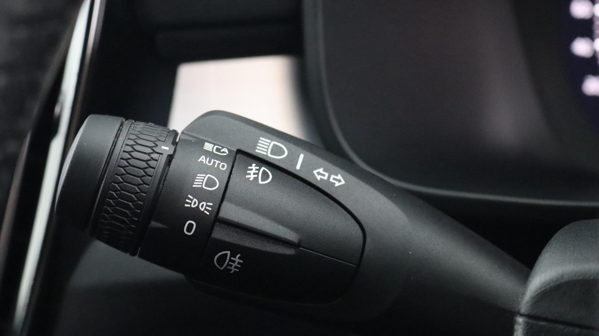 Volvo XC40 view 18