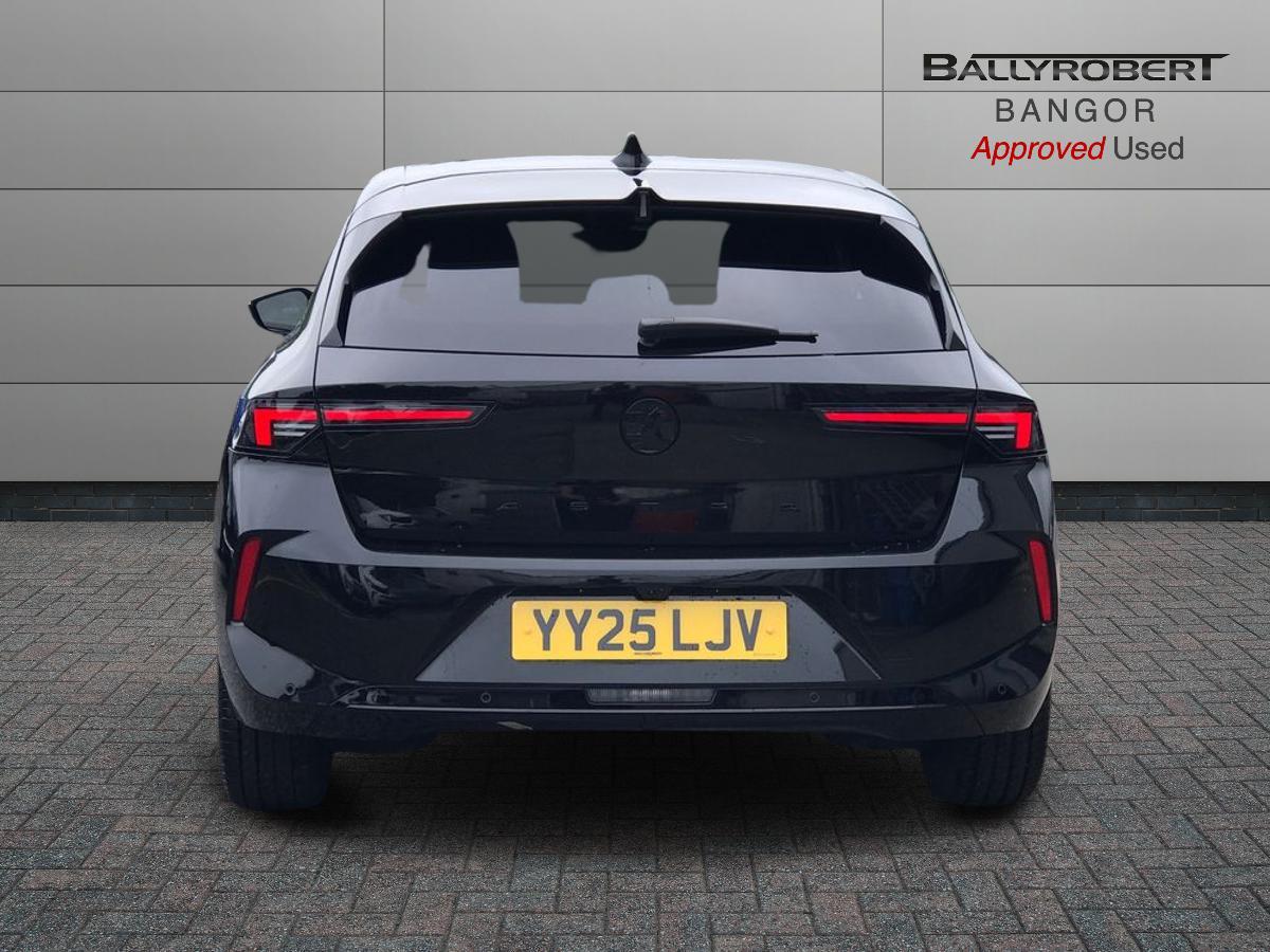 Vauxhall Astra view 11