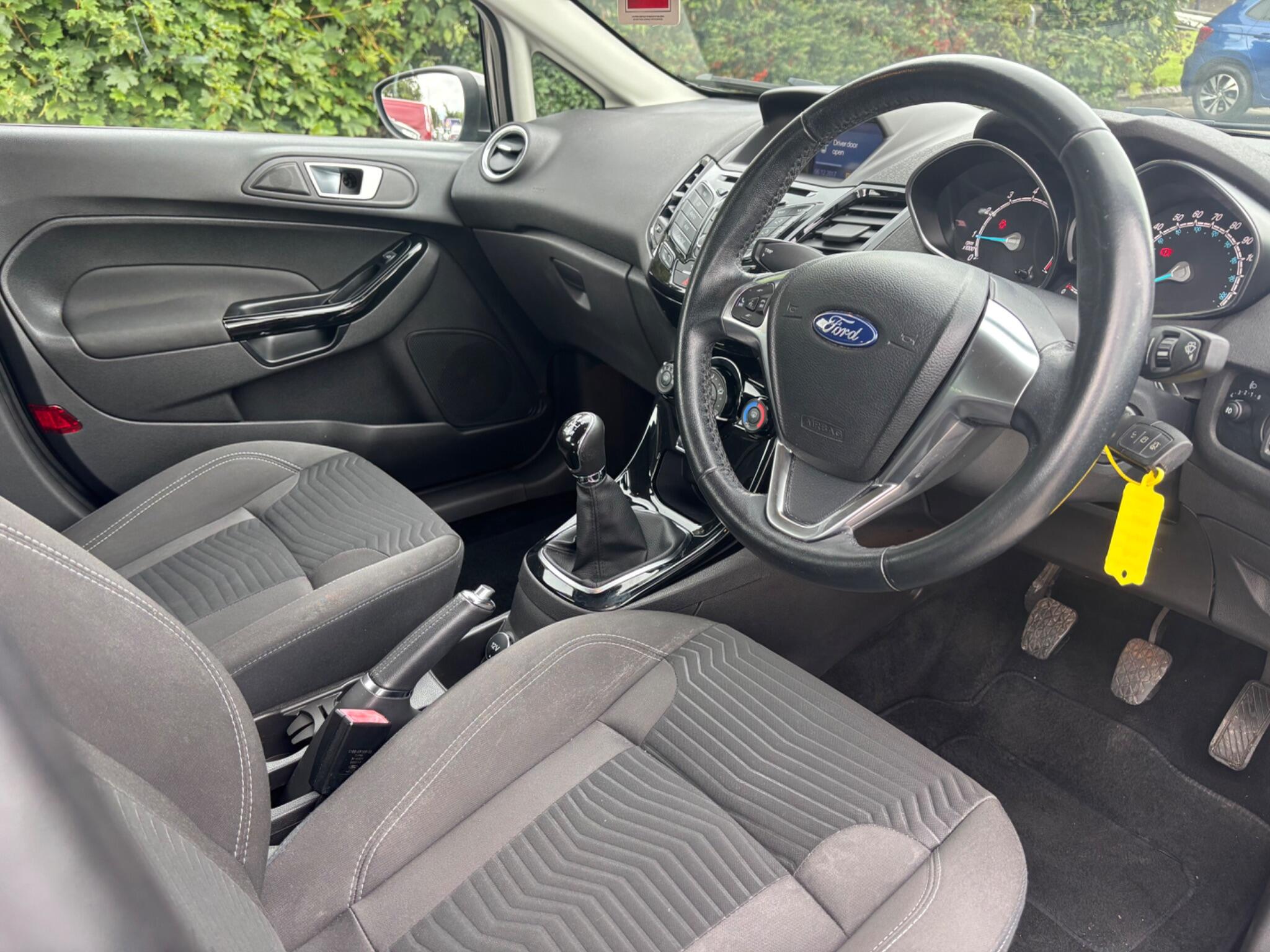 Ford Fiesta view 11