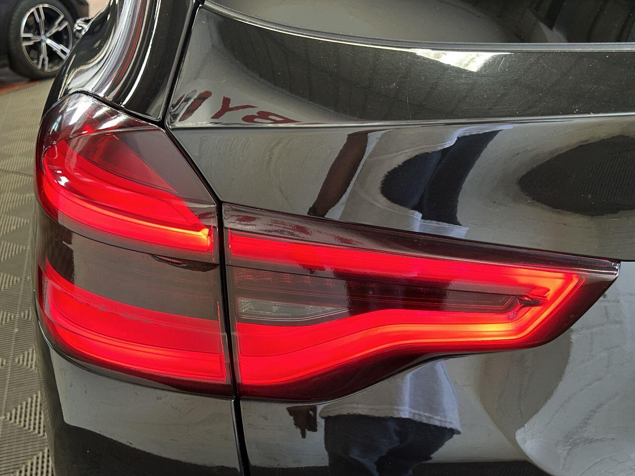 BMW X3 view 21