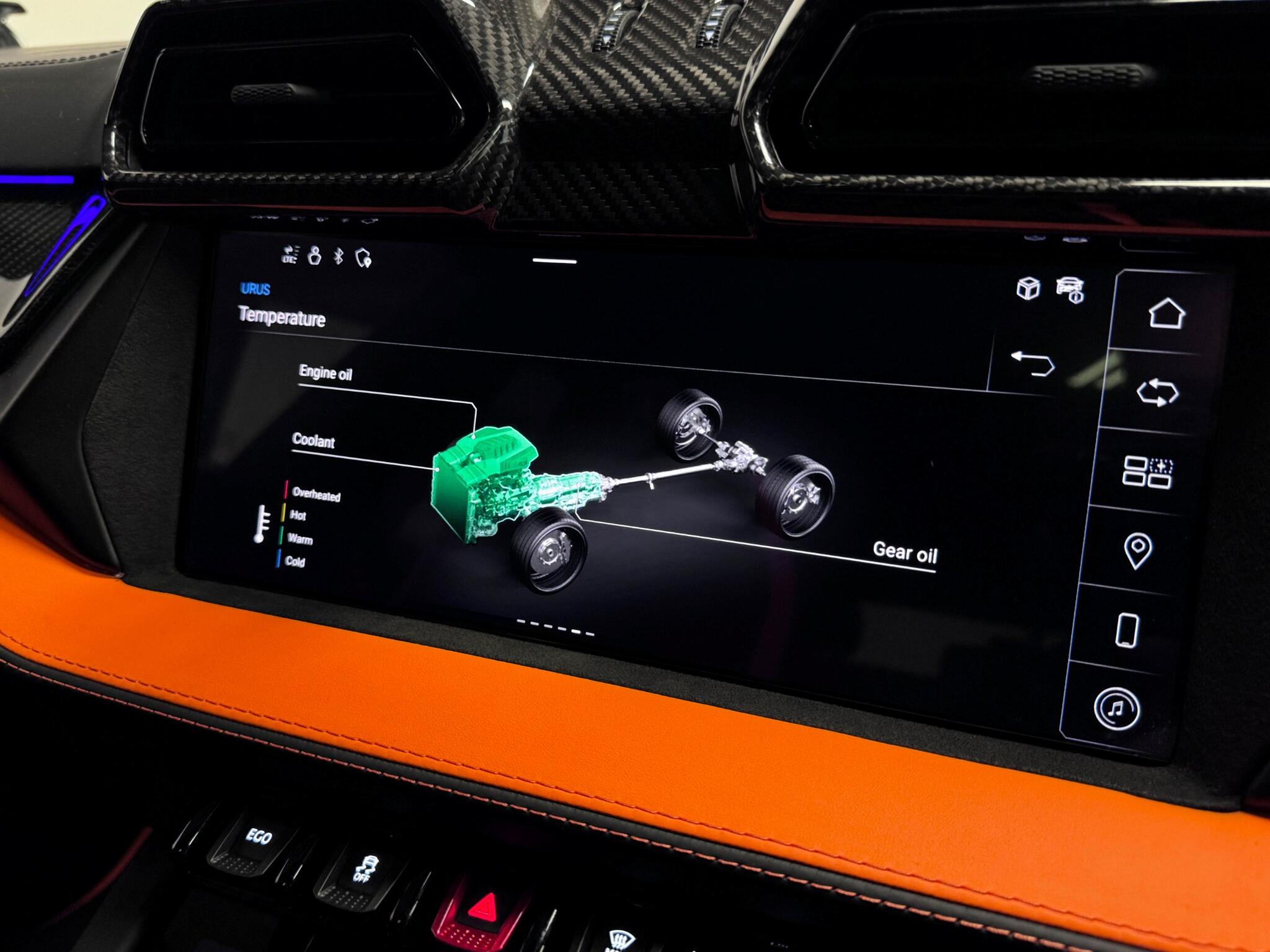 Lamborghini Urus view 67