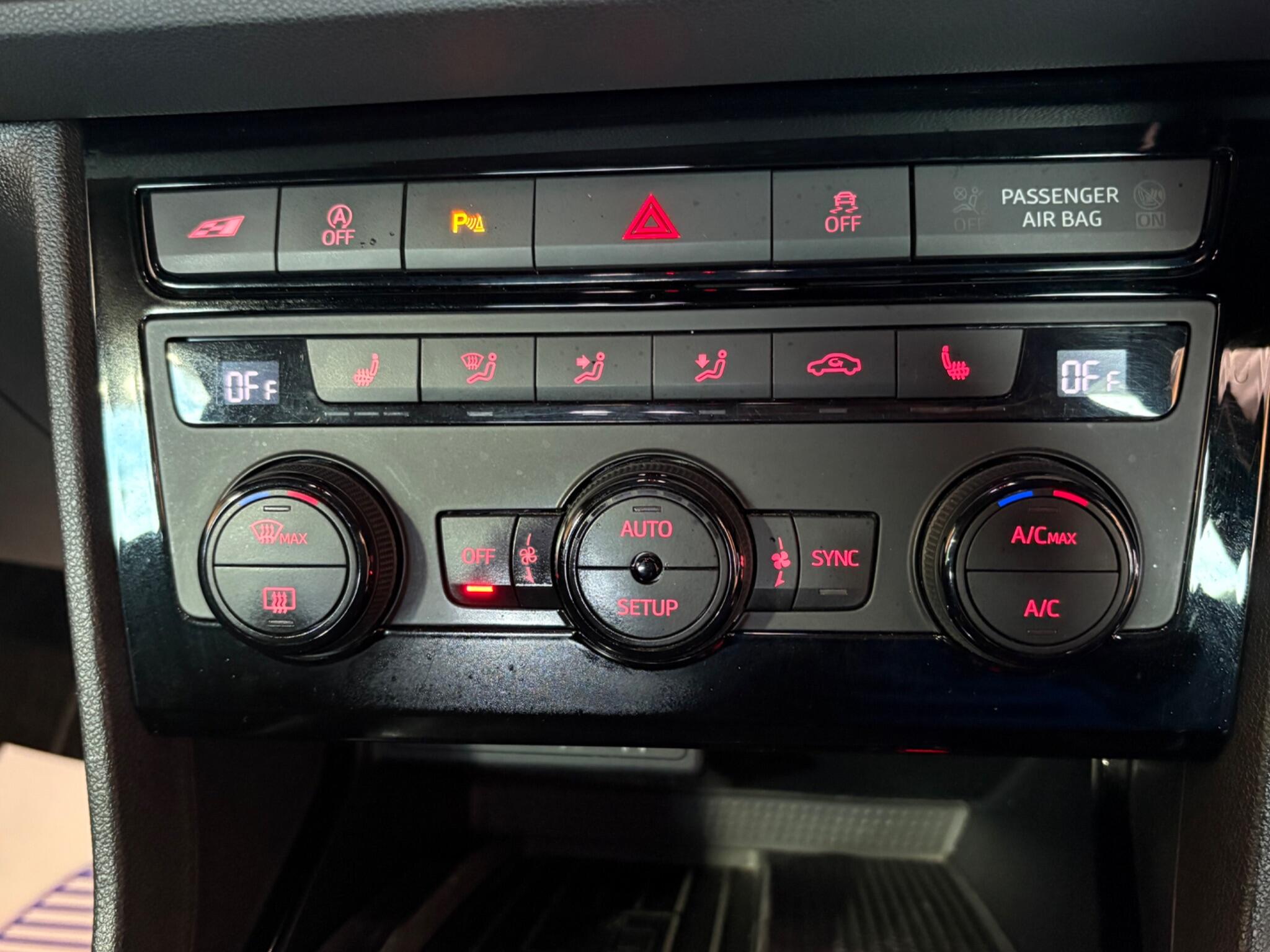 Seat Leon view 11
