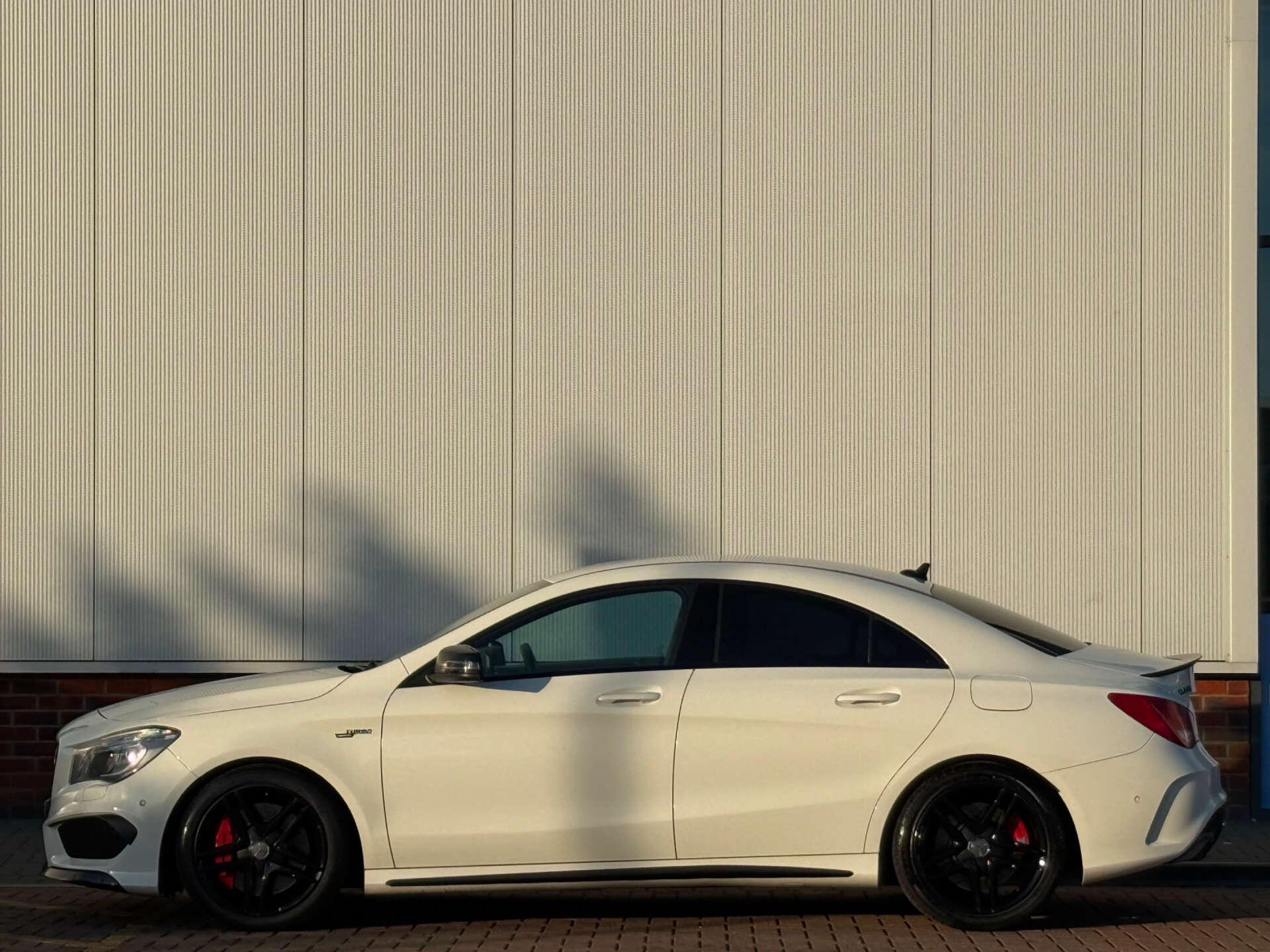 Mercedes-Benz Cla view 9