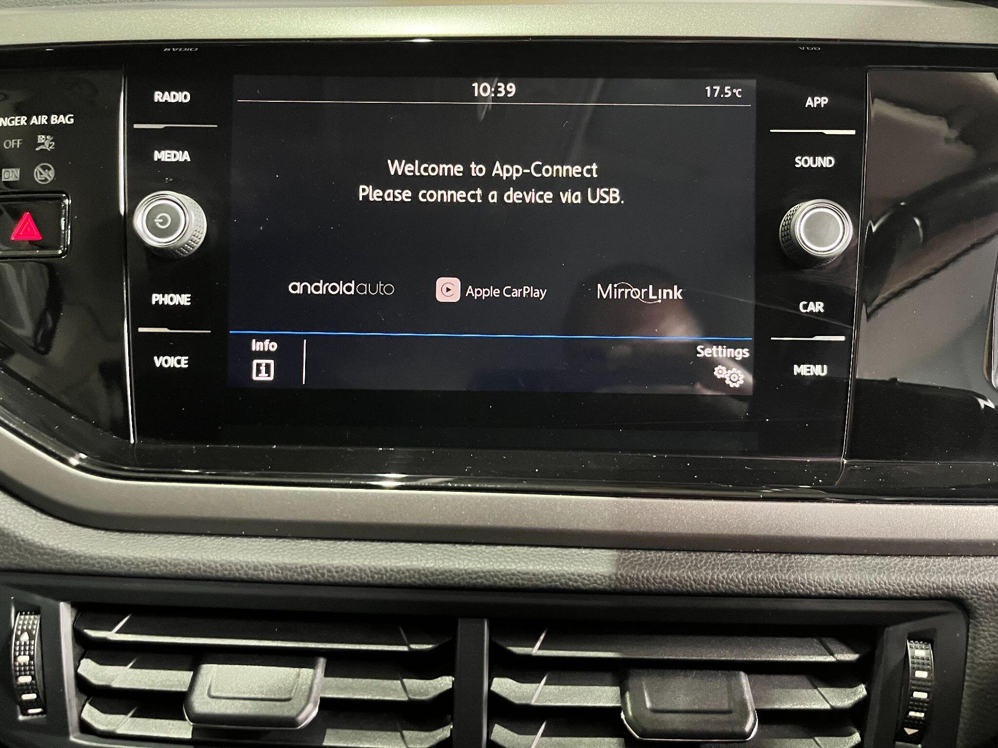 Volkswagen Polo view 32