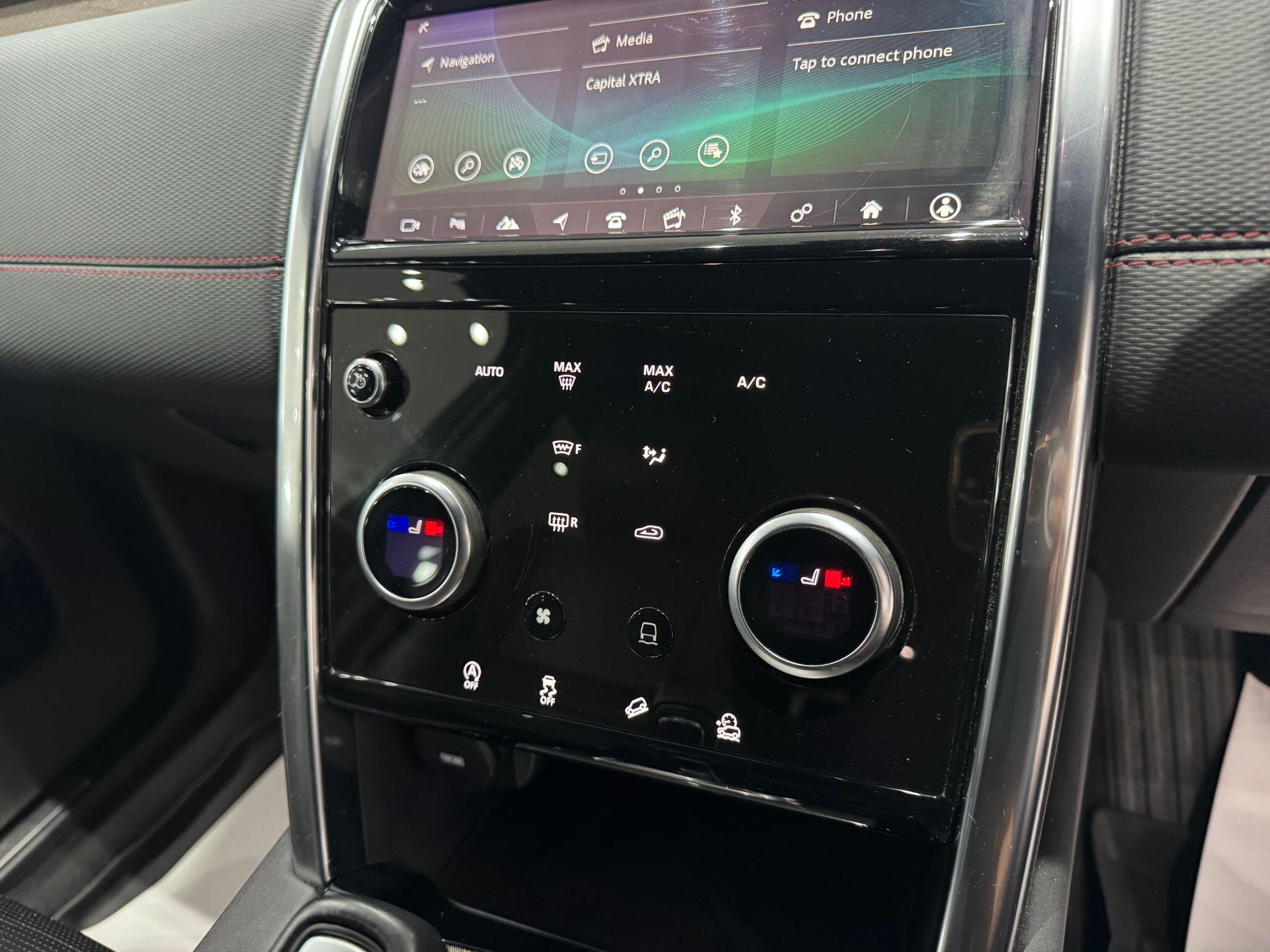 Land Rover Discovery Sport view 42
