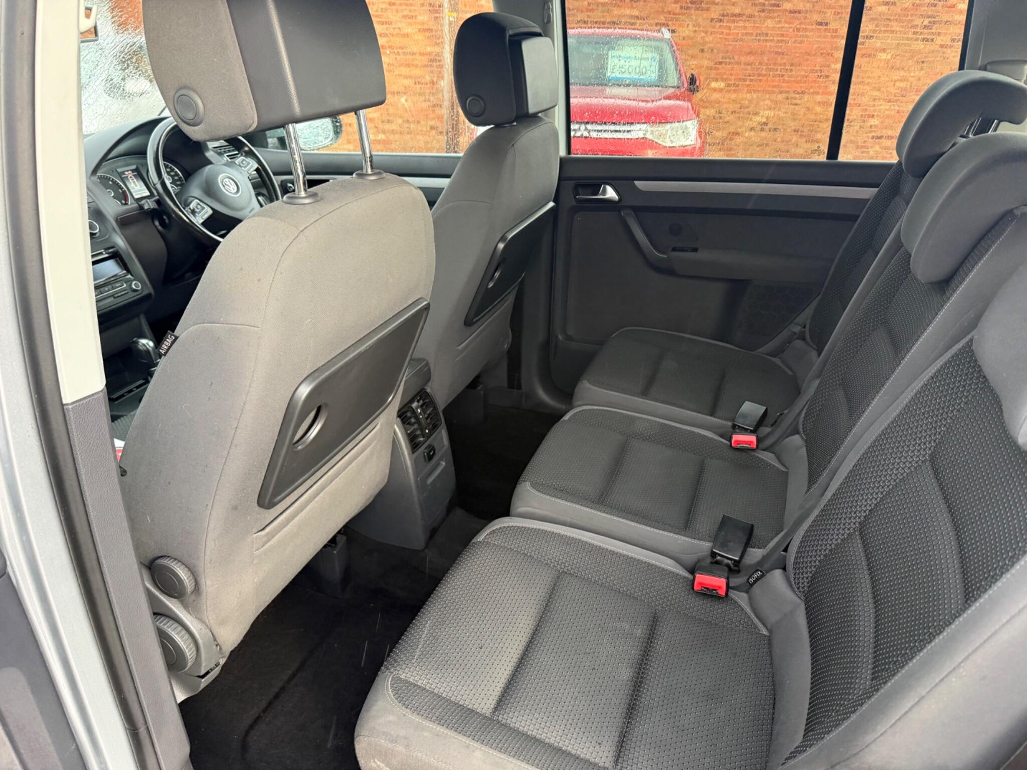 Volkswagen Touran view 28