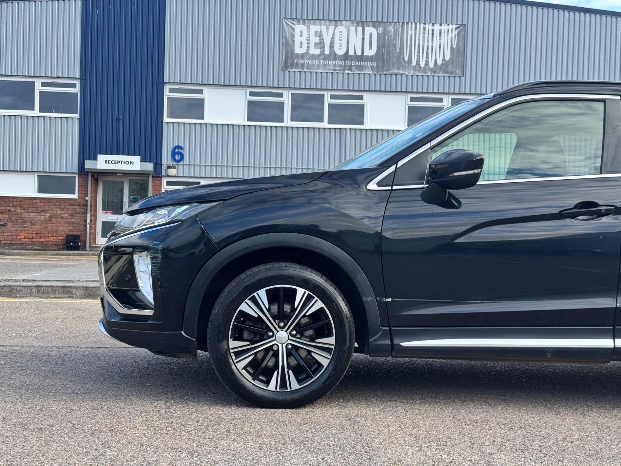 Mitsubishi Eclipse Cross view 43