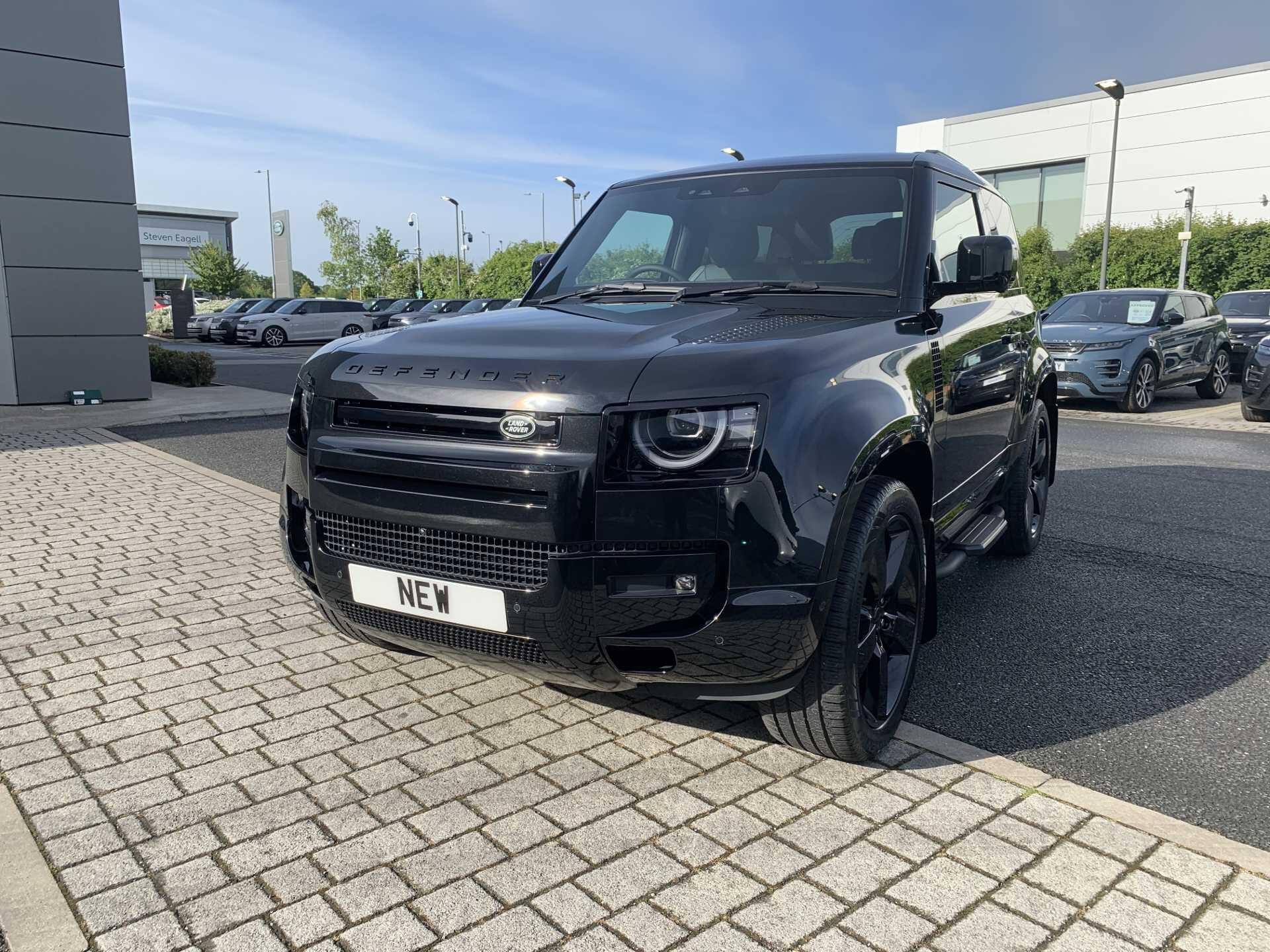 Land Rover Defender view 27