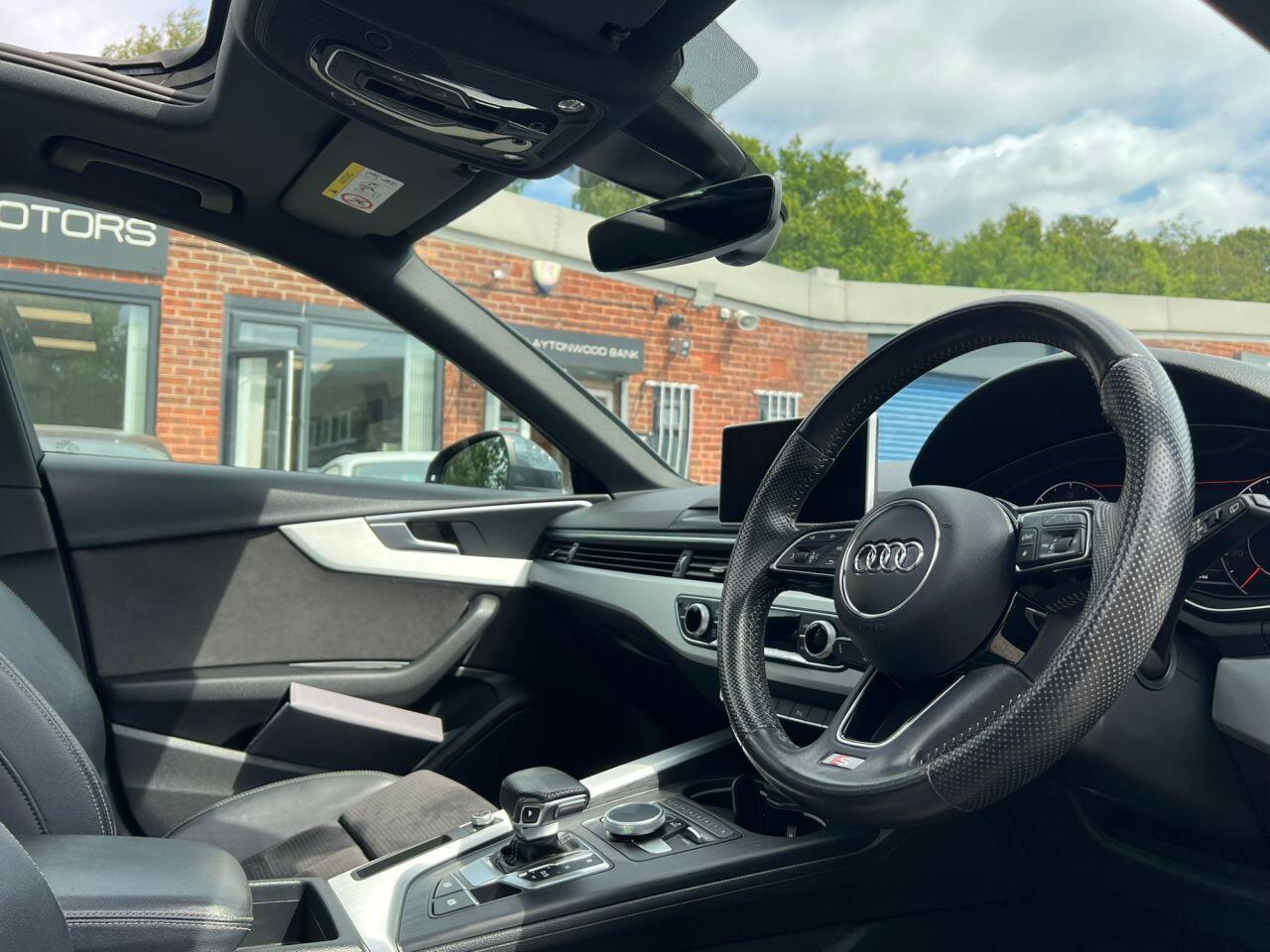 Audi A4 view 14